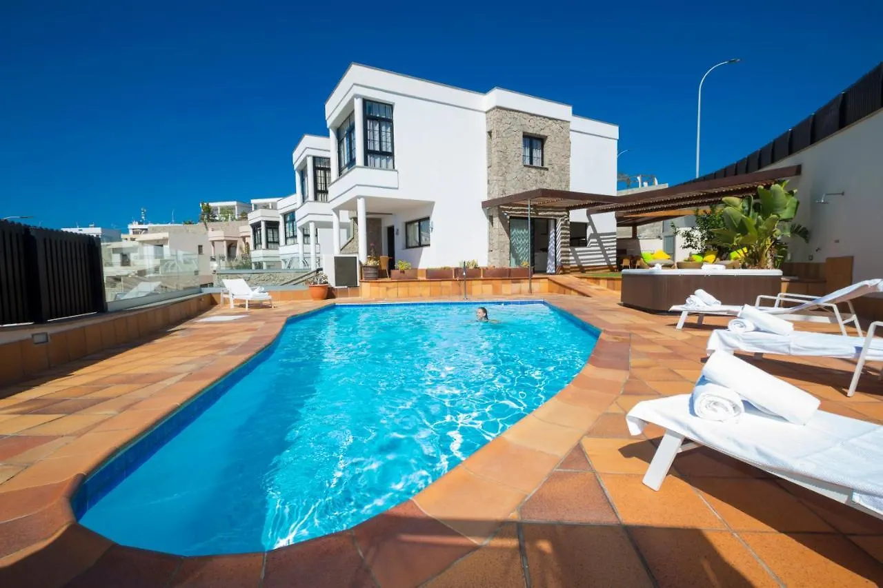 Villa Amadores N2 Puerto Rico